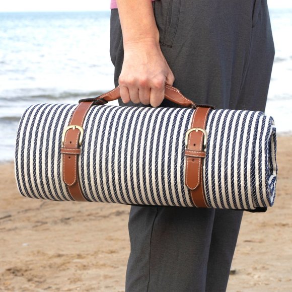 Extra Large Picnic Blanket 79"x79" - Picture 4 of 7